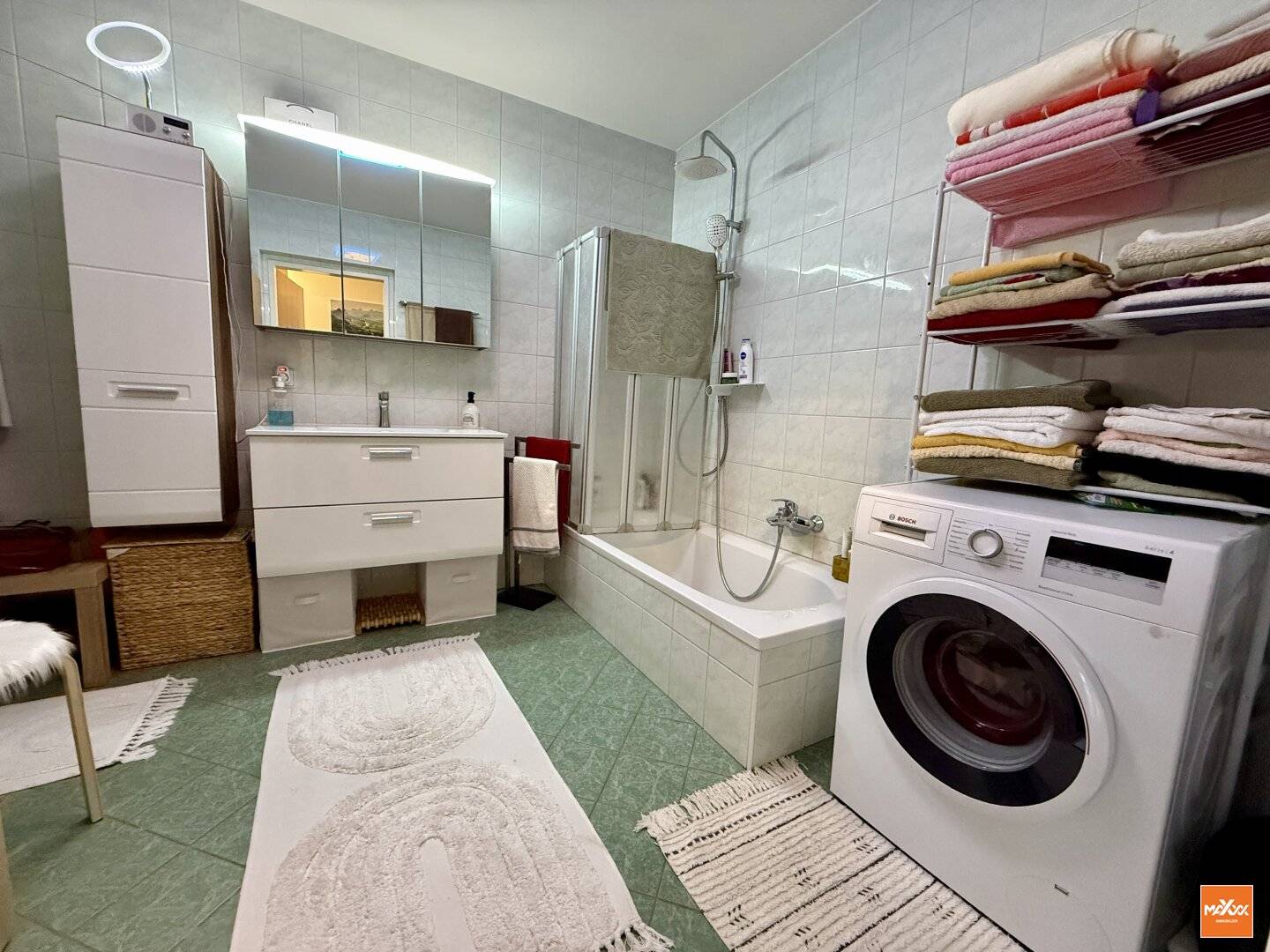 Charmante 3-Zimmer-Wohnung mit sonniger Loggia und Tiefgaragenstellplatz