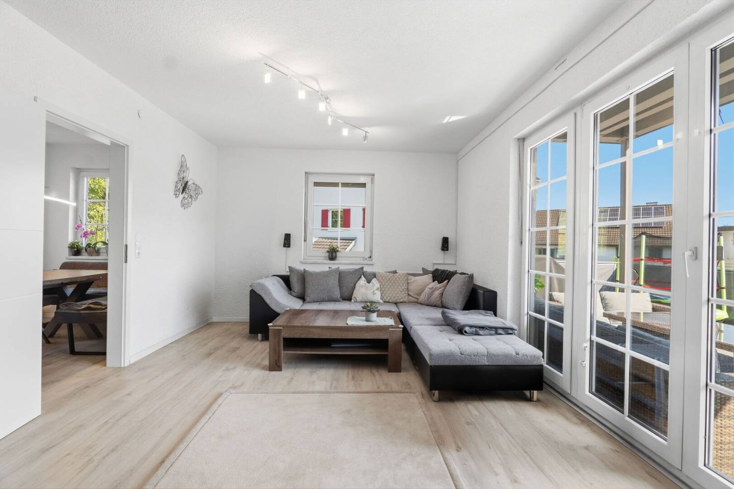 Wunderschöne Doppelhaushälfte in Frastanz mit 7 Zimmern, Terrasse, Einliegerwohnung & Garage!