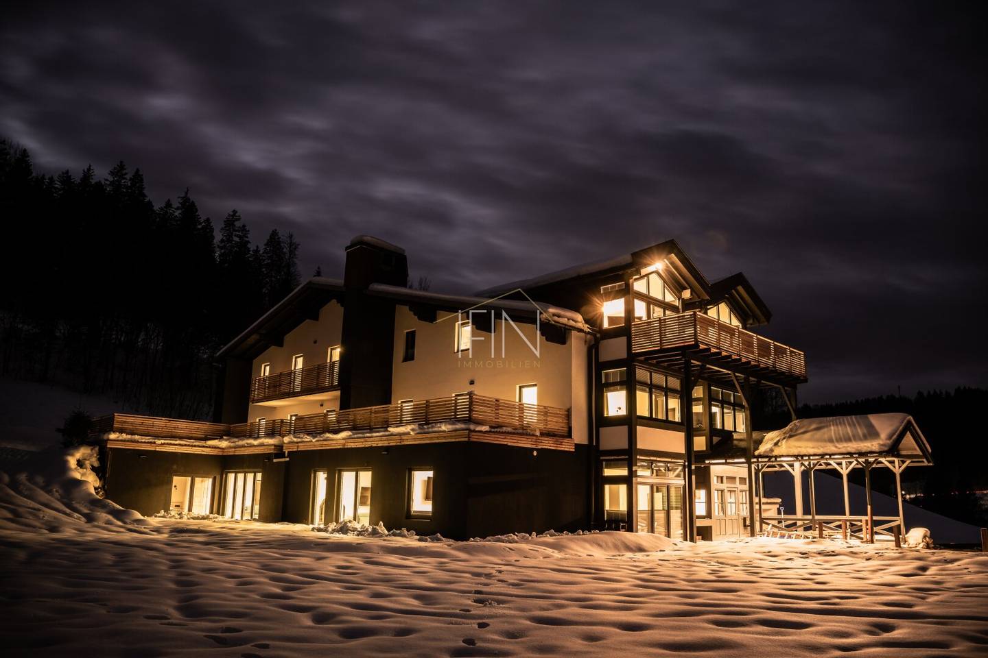 PRIVATE Lodges - TOP 1 - "Kamin Lodge"