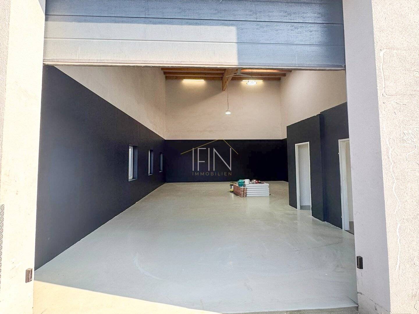 Halle / Werkstatt / Lager - Jetzt anmieten
