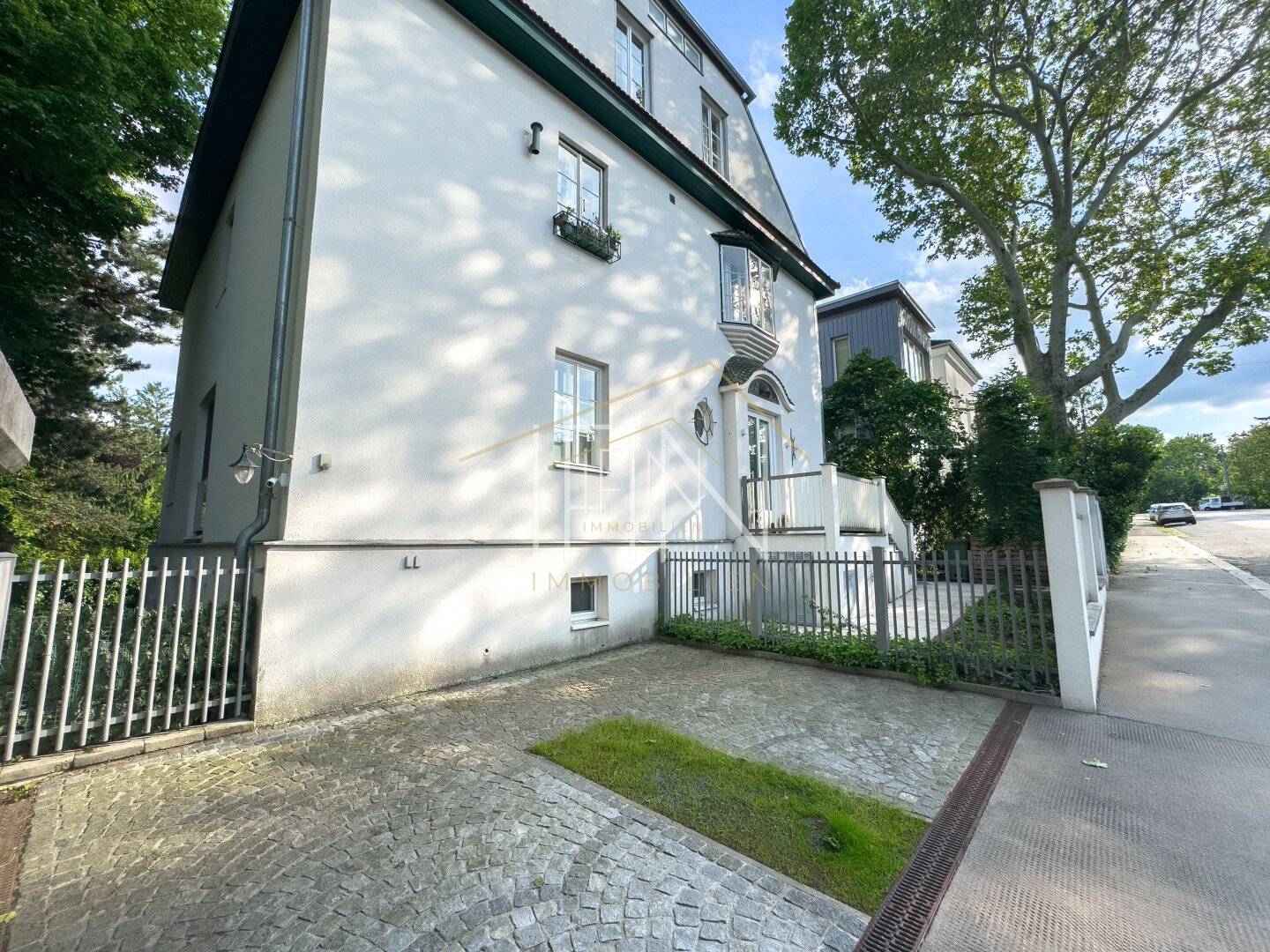 Exklusive Gartenwohnung in Hietzinger Bestlage! - Stil, Ruhe & höchste Wohnqualität