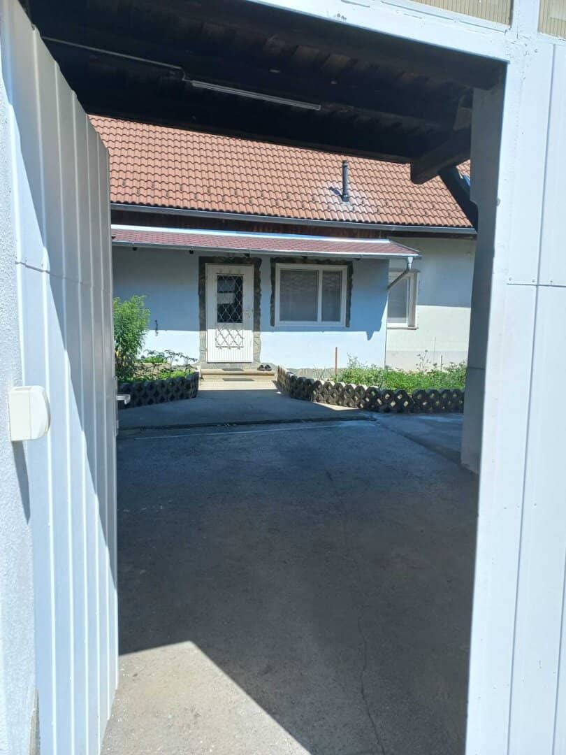 Charmantes Einfamilienhaus mit viel Potenzial in Großpetersdorf