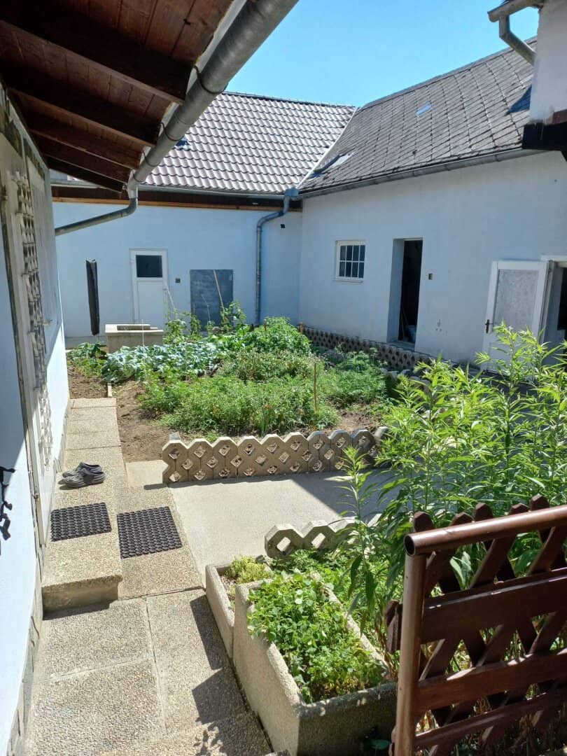 Charmantes Einfamilienhaus mit viel Potenzial in Großpetersdorf
