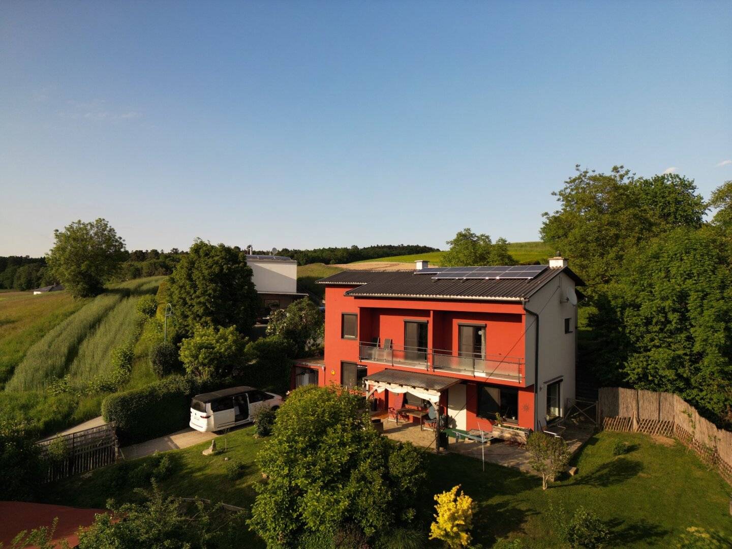 Großzügiges EINFAMILIENHAUS mit Weitblick über die Thermenregion