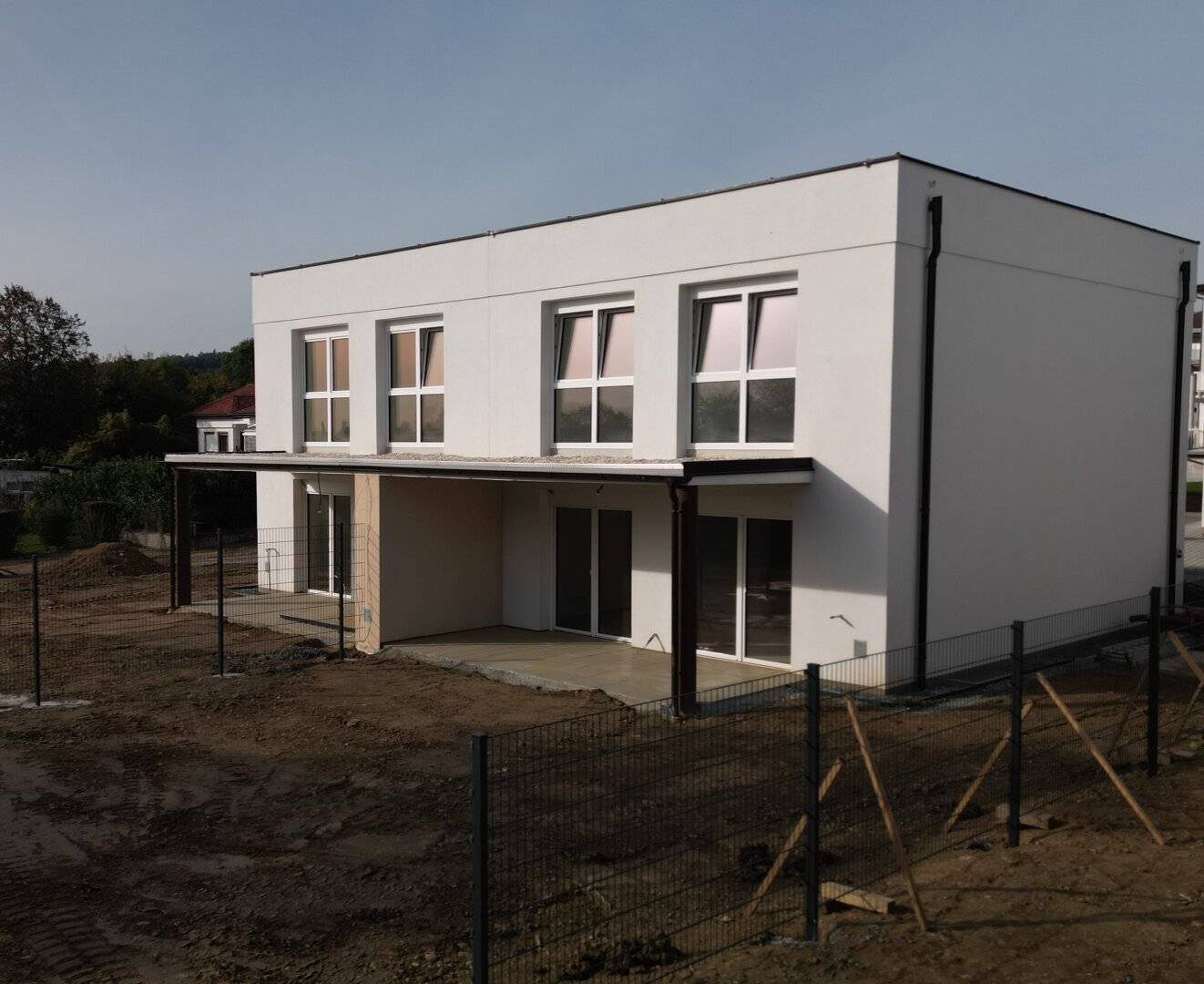 ERSTBEZUG DOPPELHÄUSER/REIHENHÄUSER IN MIETKAUF IN DER WUNDERBAREN GEGEND GESCHRIEBENSTEIN