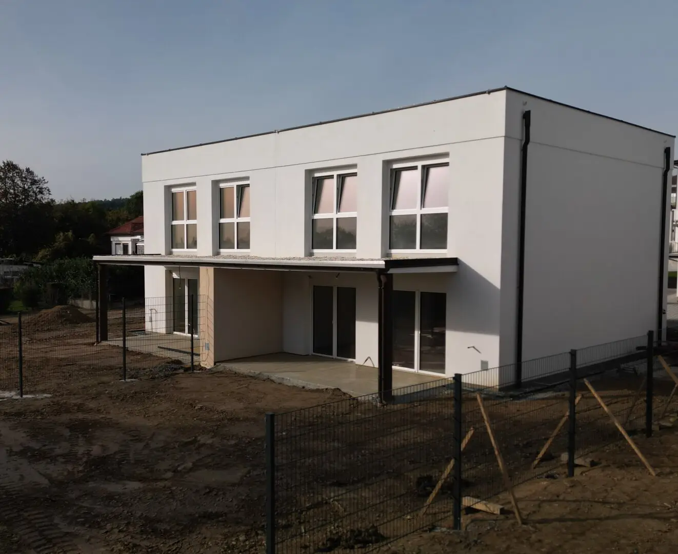 ERSTBEZUG DOPPELHÄUSER/REIHENHÄUSER IN MIETKAUF IN DER WUNDERBAREN GEGEND GESCHRIEBENSTEIN