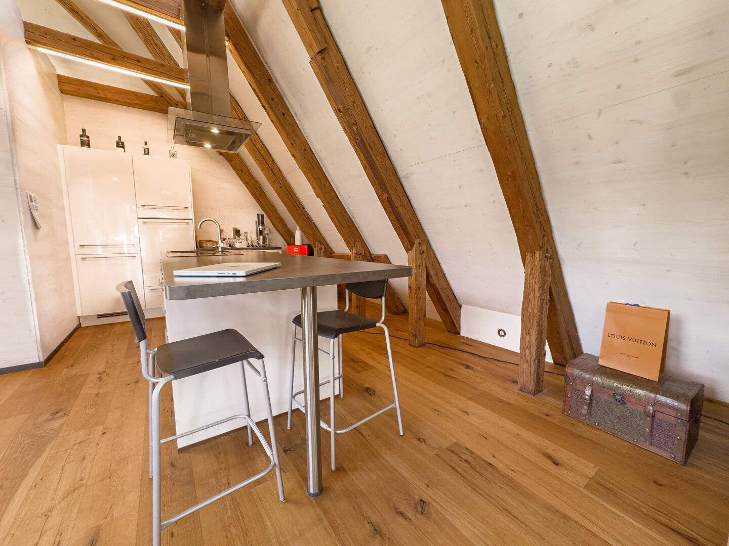 Modernes Loft in liebevoll renoviertem Altbau