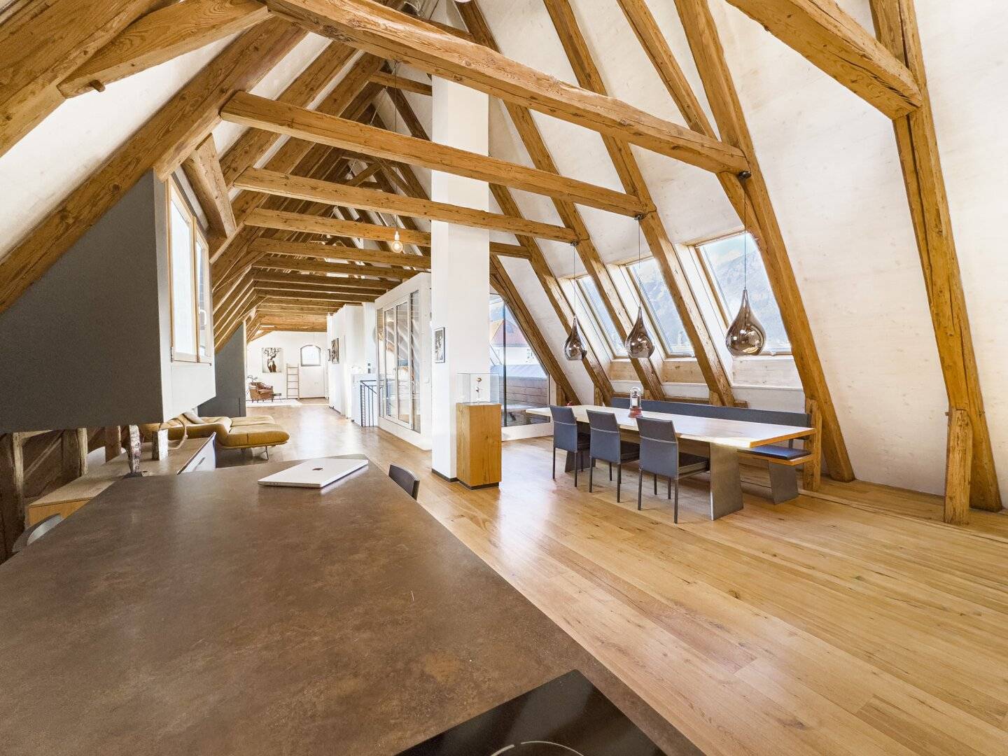 Modernes Loft in liebevoll renoviertem Altbau