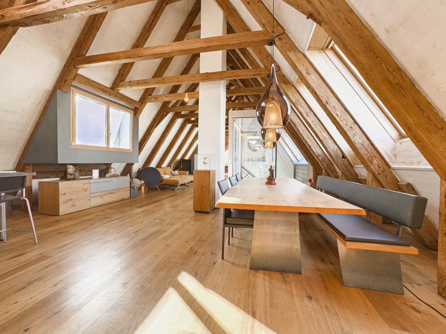 Modernes Loft in liebevoll renoviertem Altbau