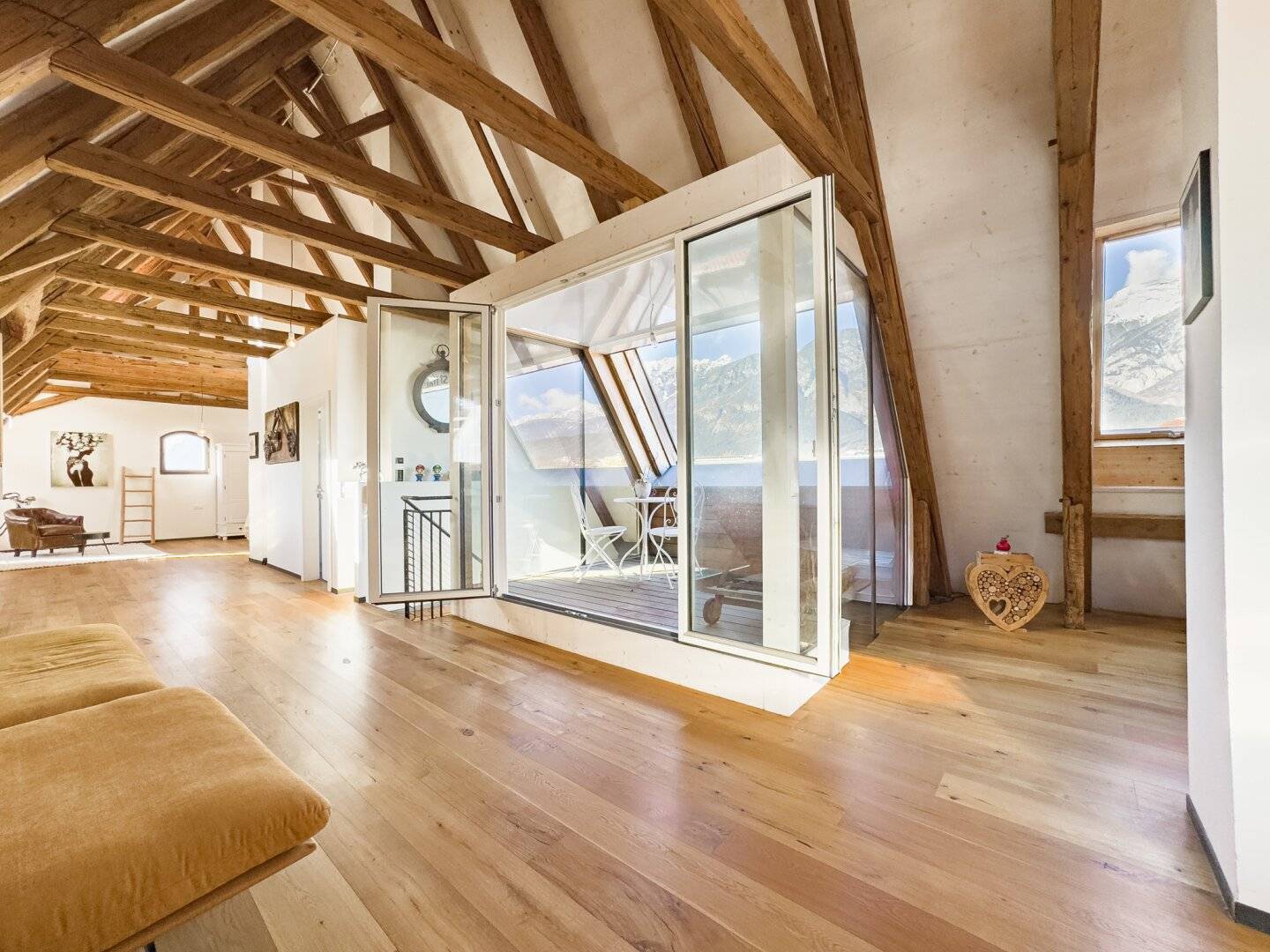 Modernes Loft in liebevoll renoviertem Altbau