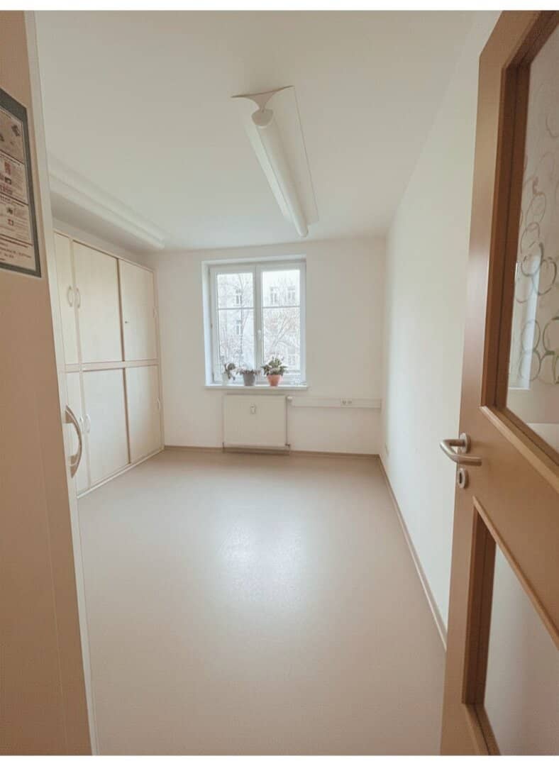 Großzügige Gewerbefläche - vielseitig nutzbar - mit Garten und Terrasse in sehr guter Lage von Kaisermühlen - optionale Kellerfläche