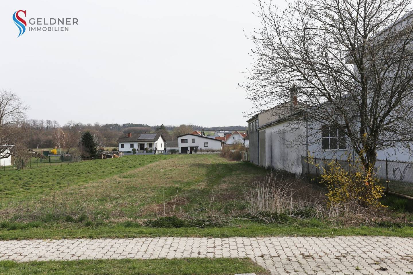 Großzügiges Baugrundstück statt Sparbuch - teilbar - zwei Straßenzufahrten - KEIN Bauzwang!