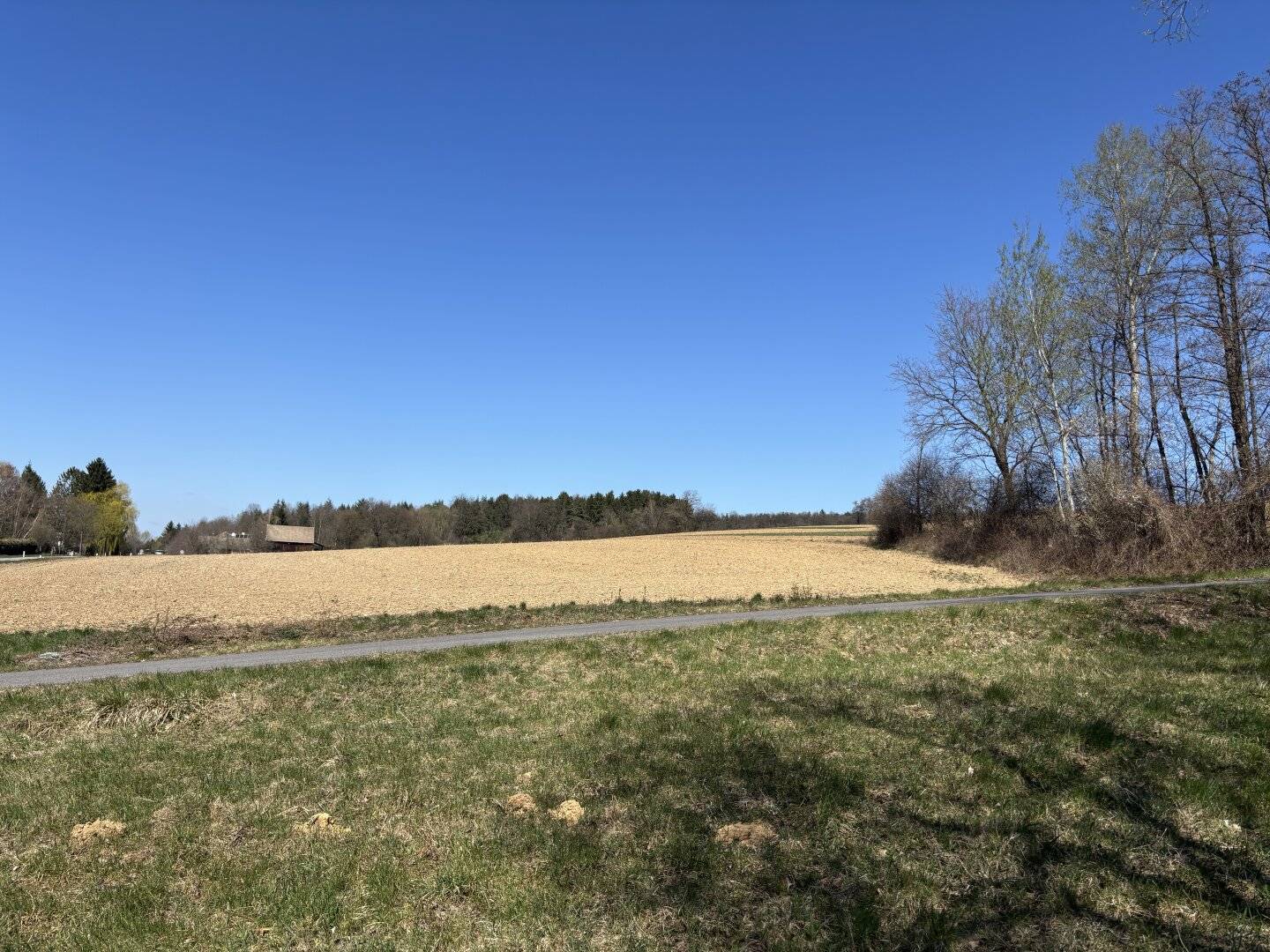 7.800 m² Baugrund in idyllischer Lage, umgeben von Rad-und Wanderwegen im mittleren Burgenland
