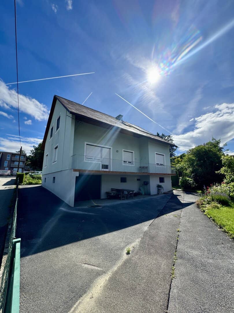 Viel Platz für Familie oder Generationenwohnen – Wohnhaus mit sonnigem Grundstück in ruhiger Lage ...!
