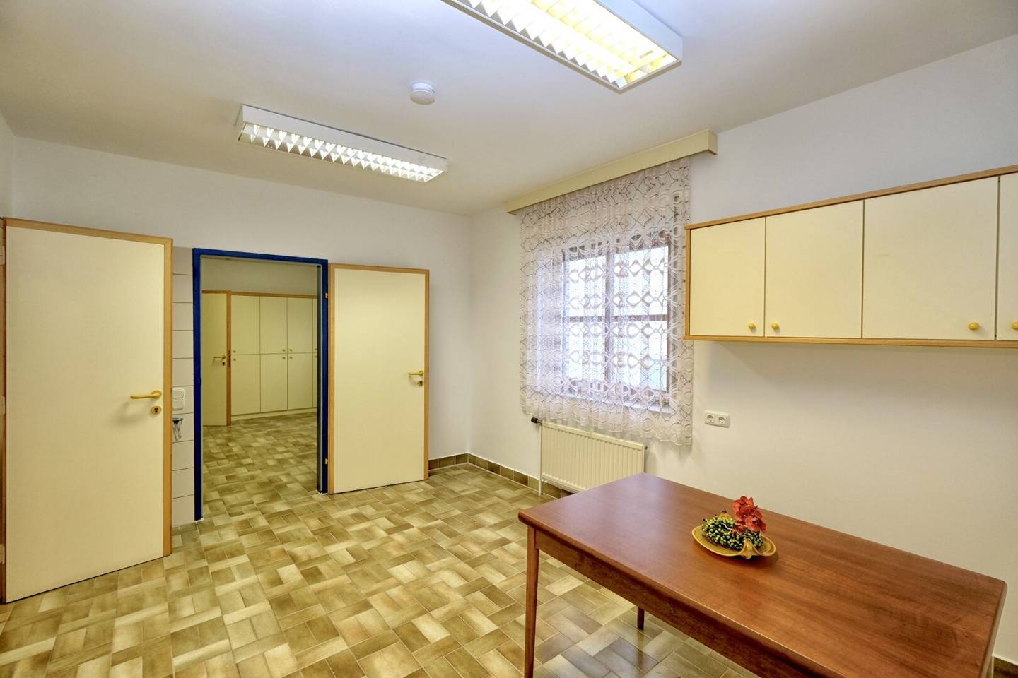 Bestens aufgeteilte(s) Praxis, Ordination bzw. Büro steht zur Vermietung