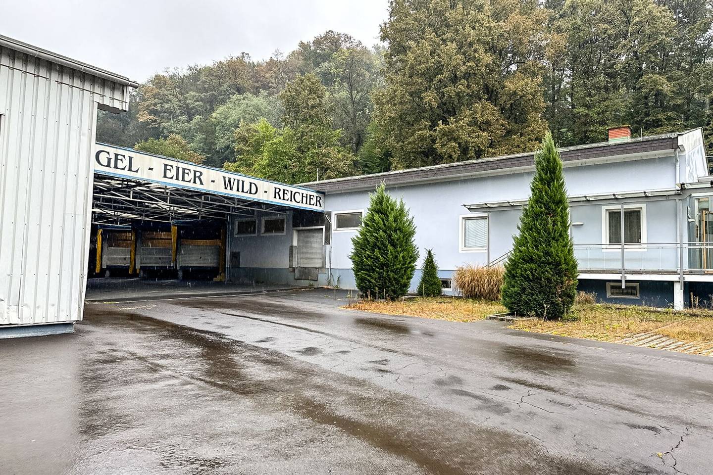 Großzügige Gewerbefläche mit Büroflächen zu vermieten! - Südoststeiermark