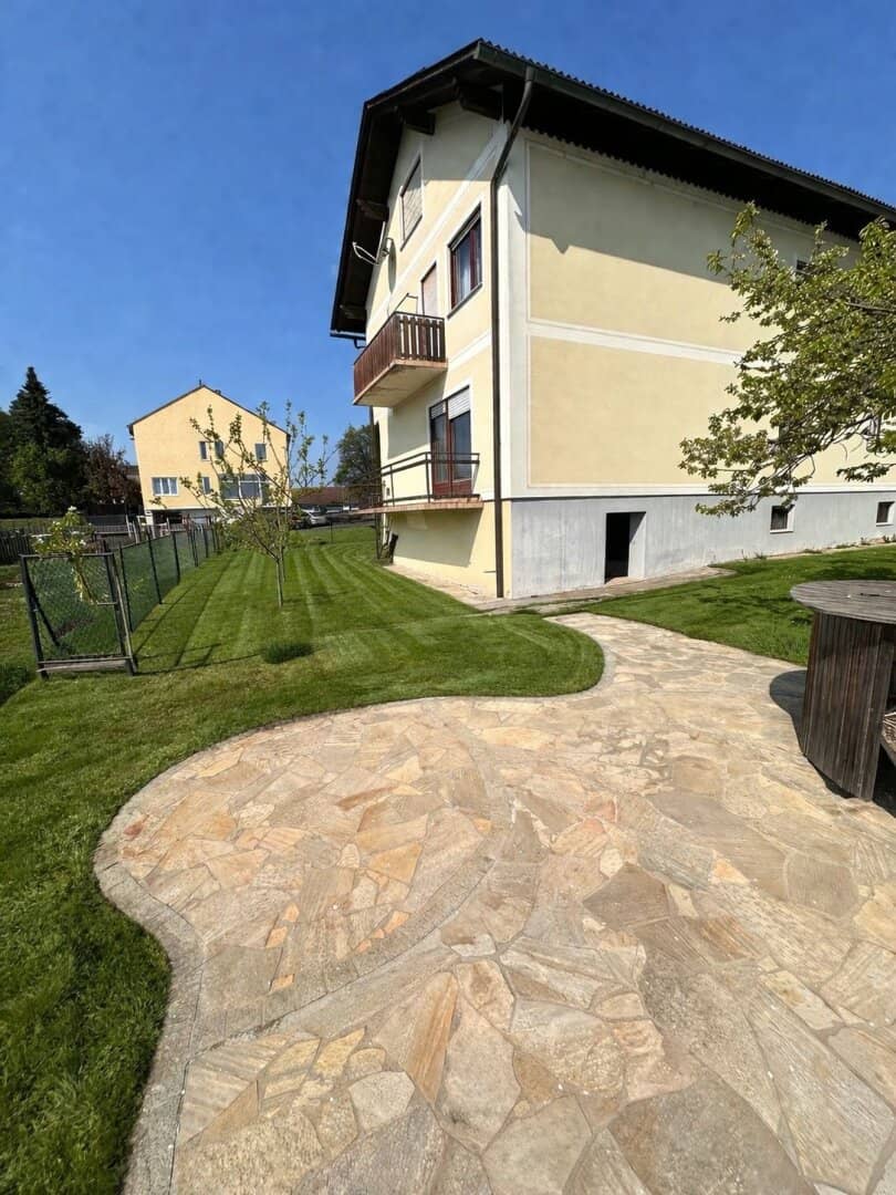 Flexibles Ein- bis Zweifamilienhaus mit großem Grundstück – ideal für Familien oder als Investment