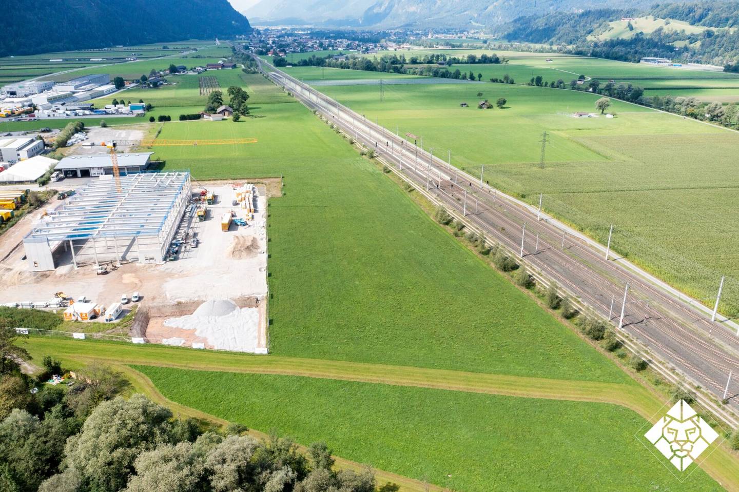 Gewerbegrundstück mit Anbindung zur Autobahn und Bundesstraße bei Zefi Immobilien