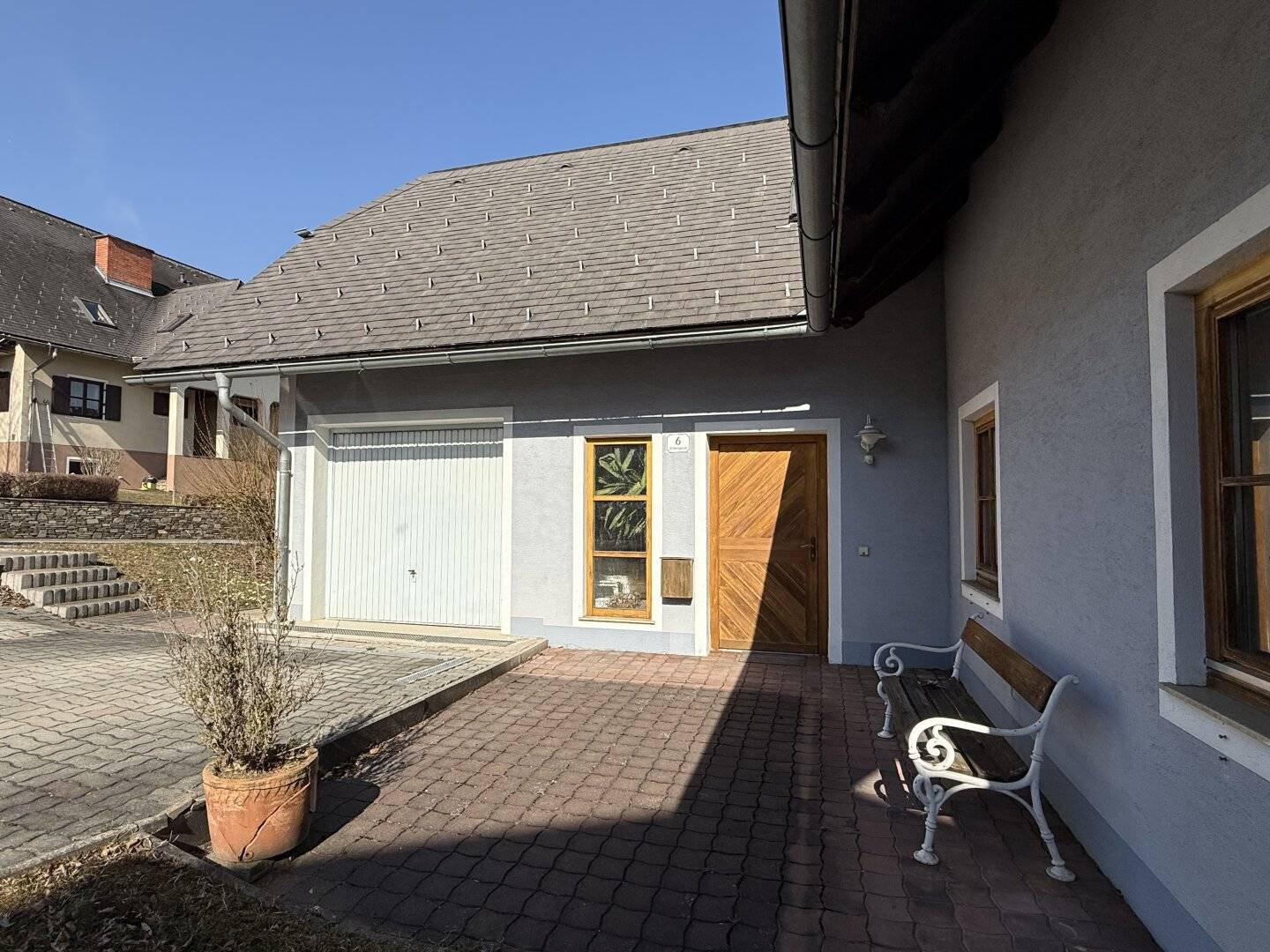 Ein- bis Zweifamilienwohnhaus mit viel Potenzial in perfekter Aussichtslage - Birkfeld!