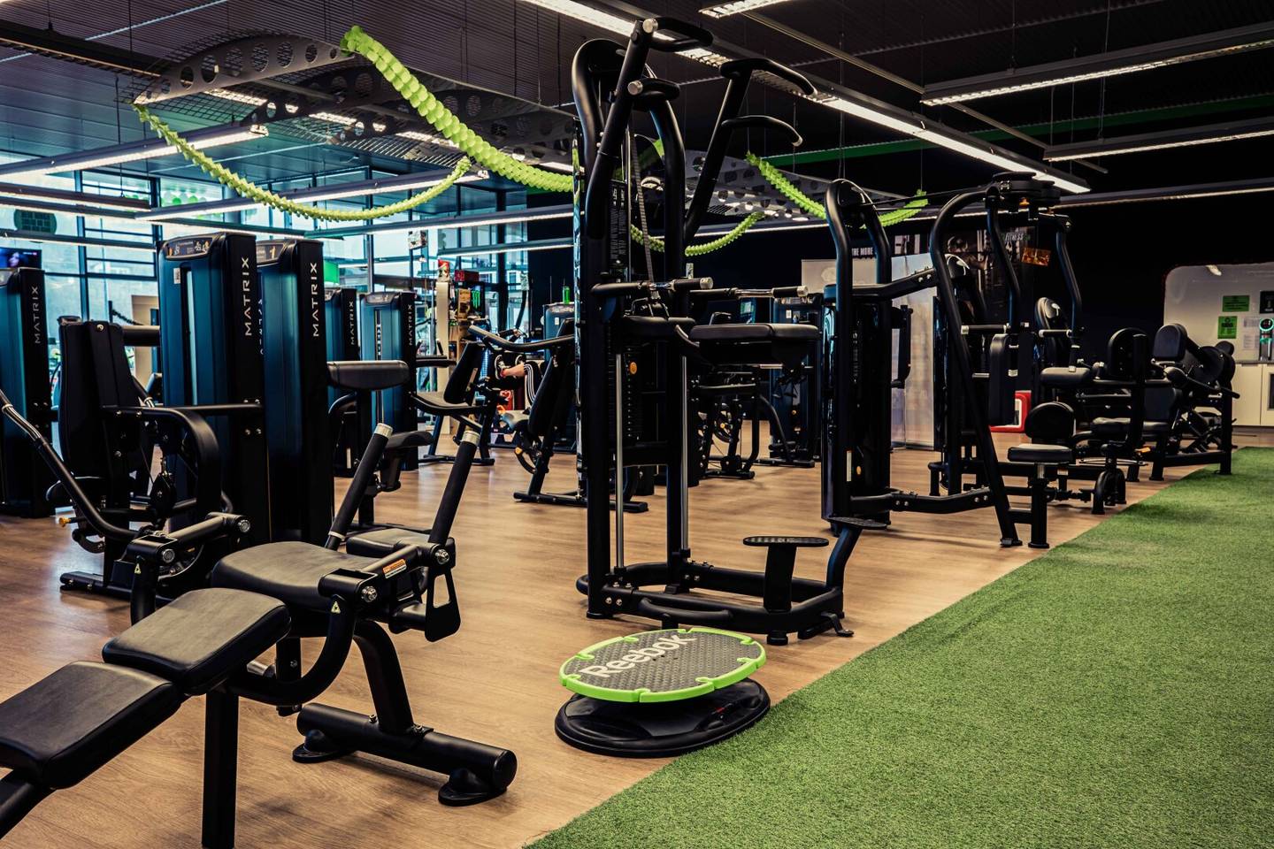 Nachfolger gesucht! Gut geführtes Fitnessstudio sucht neuen Betreiber ...! inkl. sämtlicher Sportgeräte, Gastro, Mitglieder Übernahme uvm.