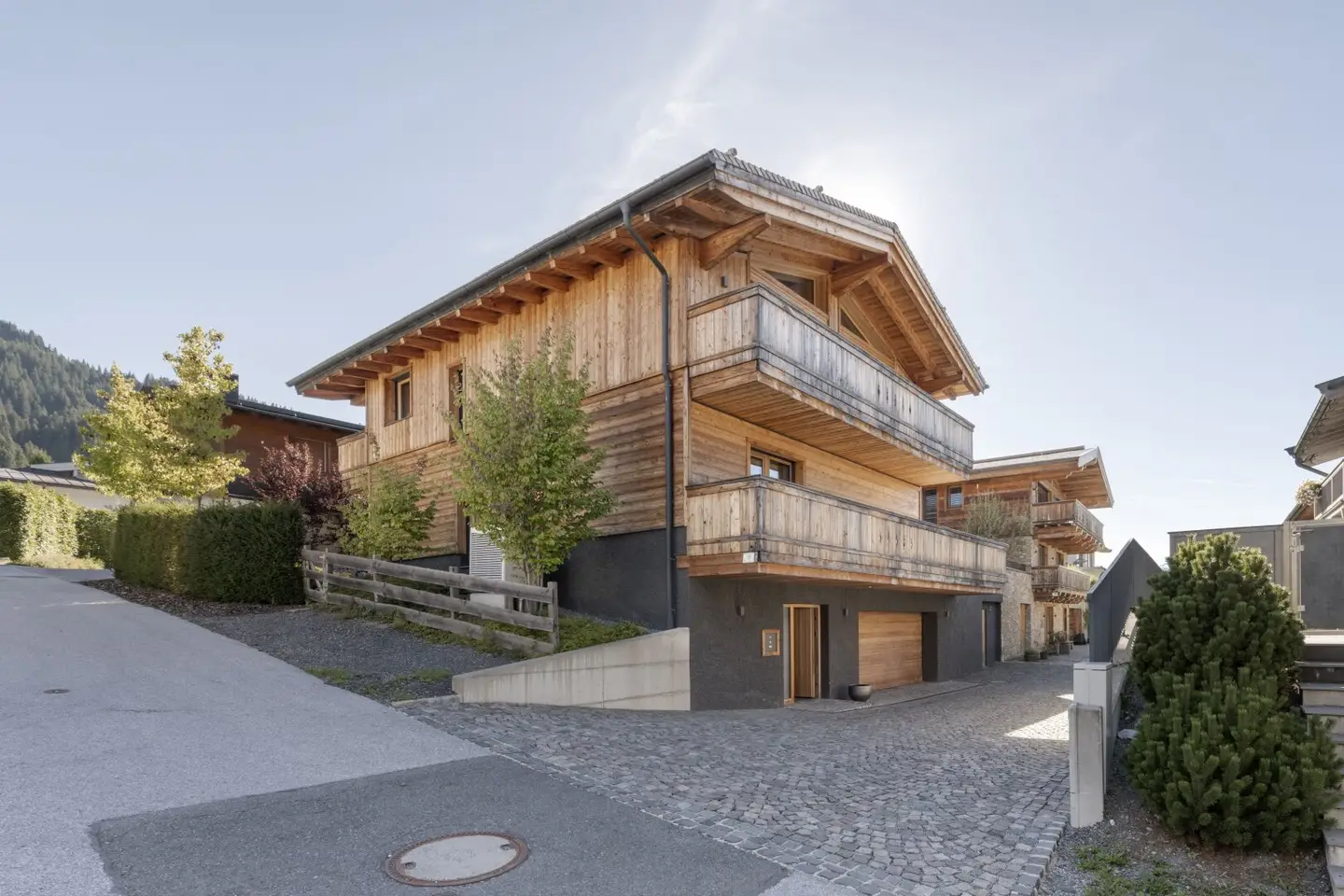 Alpine Eleganz trifft majestätische Aussicht – Exklusives Luxus-Chalet mit Panoramablick