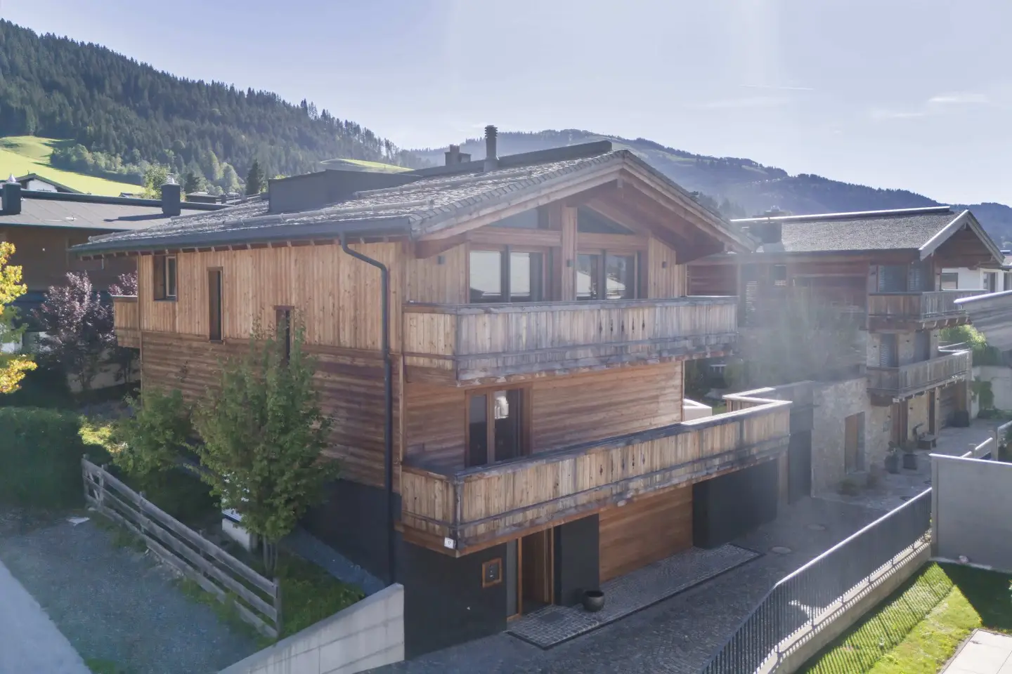 Alpine Eleganz trifft majestätische Aussicht – Exklusives Luxus-Chalet mit Panoramablick