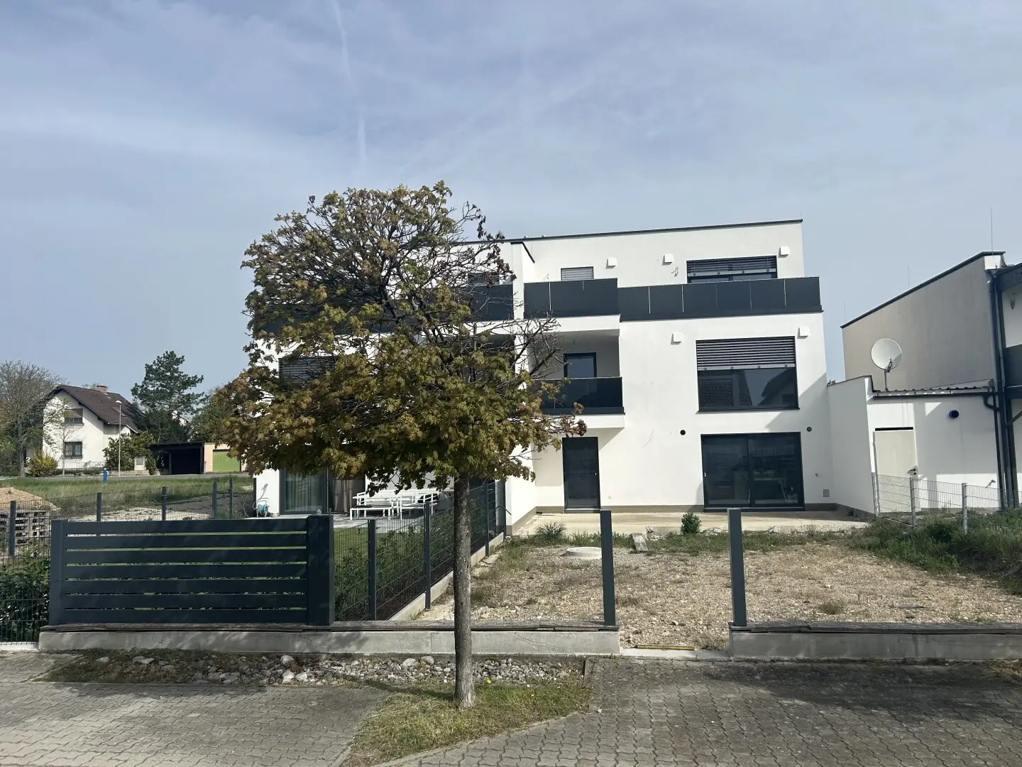 FLORA - Göttin der Blumen und des Frühlings - GARTEN - WOHNUNG in NEUBAU/Erstbezug
