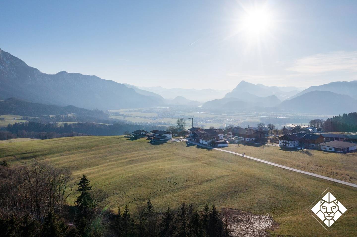 Gewidmetes Gewerbegrundstück am Niederndorferberg mit Panoramablick