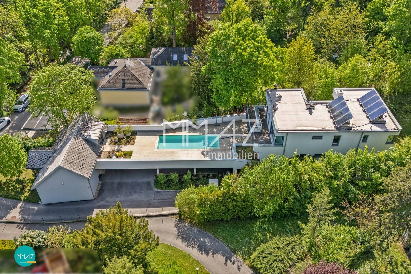 Private Oase in Hinterbrühl! Architekturvilla mit Pool und separater Dependance für Arbeit und Wellness. Panoramablick