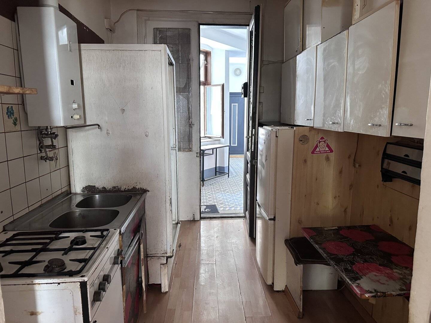 1-Zimmer in einem modernisierten ALTBAUHAUS mit LIFT