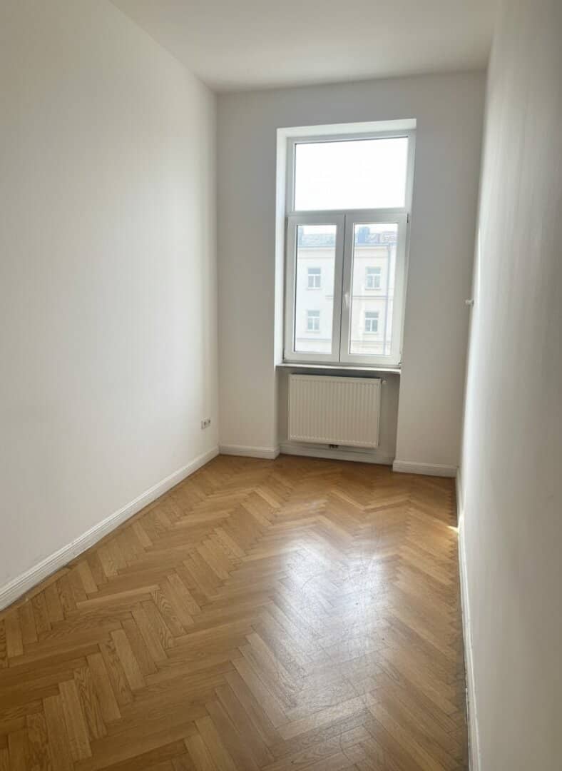 Sanierte 2 Zimmer Wohnung mit stabiler Miete - Investoren oder Eigennutzer möglich