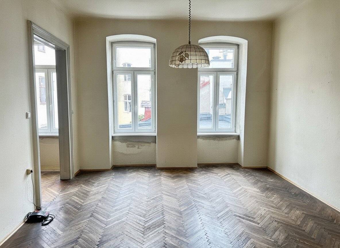 Wunderbare Altbauwohnung in einem schönen Stilaltbau zum Renovieren