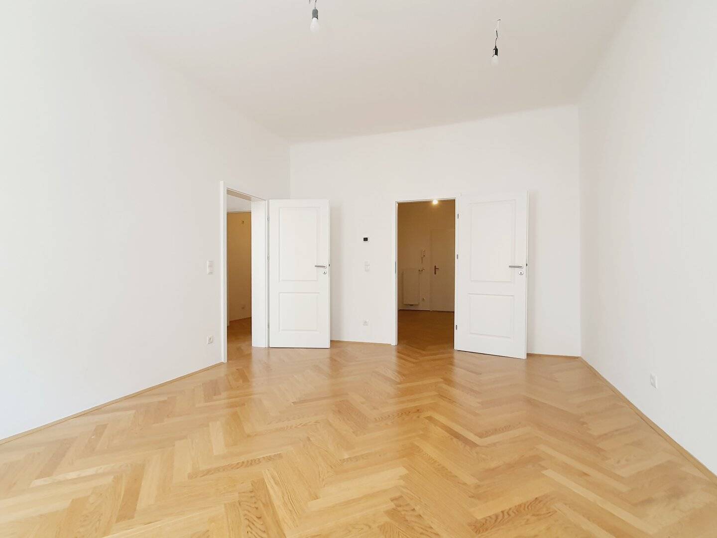 ERSTBEZUG Top sanierter Stilaltbau nahe Wiedner Hauptstraße