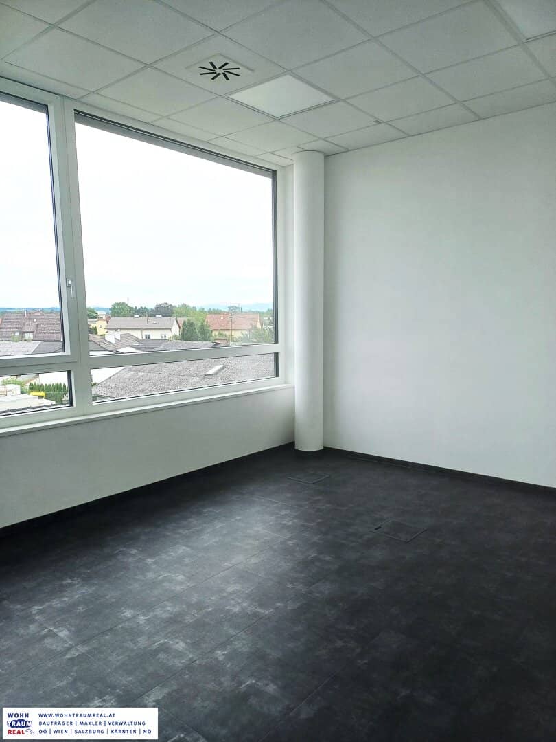 Gemeinschafts-Arztpraxis oder auch als Büro zu vermieten nähe Plus City
