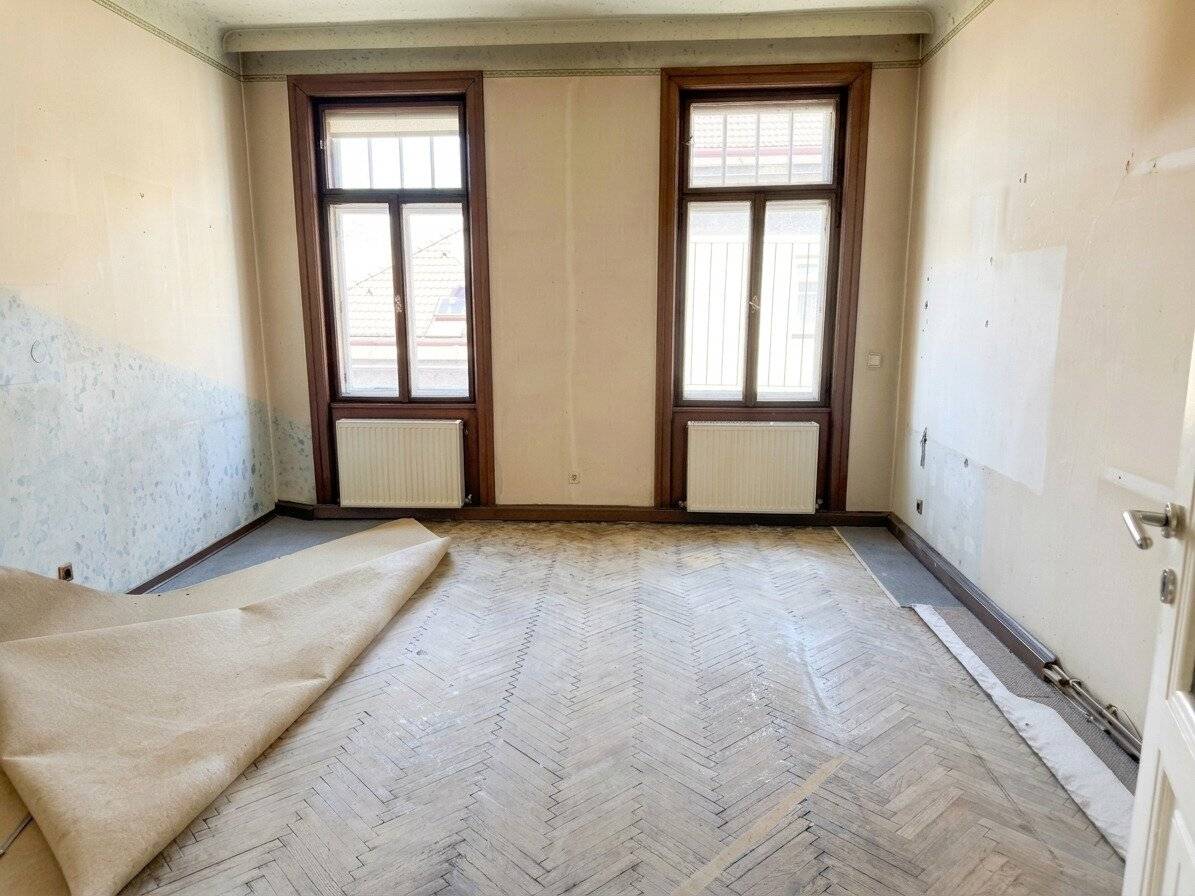 Traumwohnung zum Sanieren - seltene Gelegenheit im 9. Bezirk