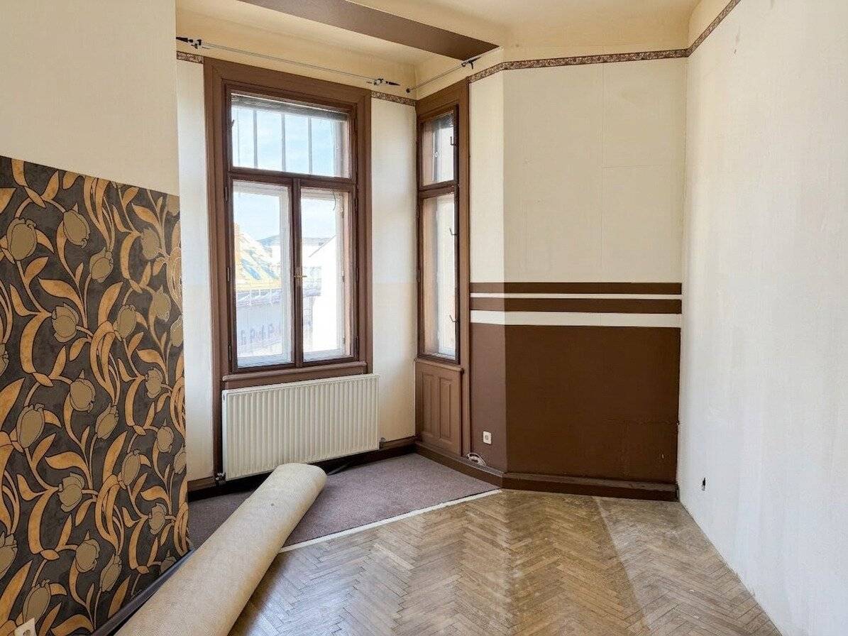Traumwohnung zum Sanieren - seltene Gelegenheit im 9. Bezirk