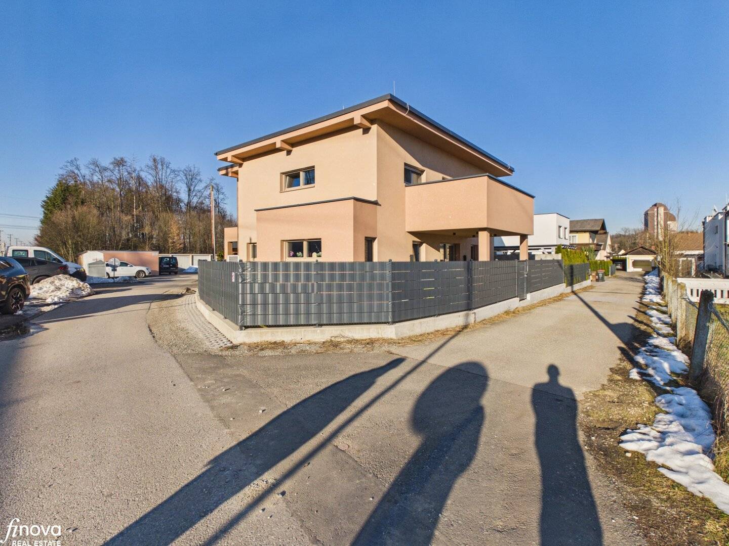 Modernes Einfamilienhaus mit Garten, Doppelcarport & großzügigem Raumkonzept!!