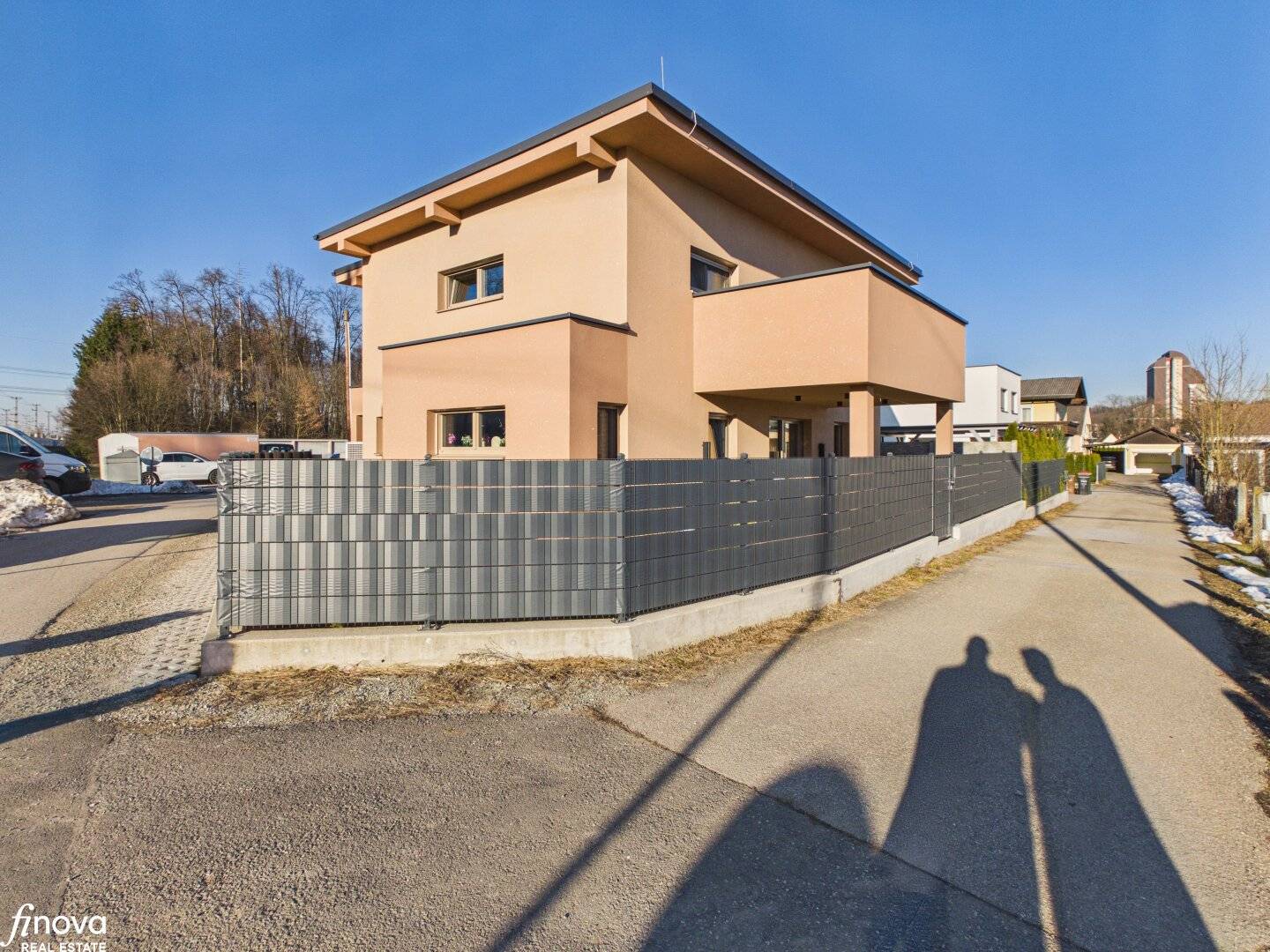 Modernes Einfamilienhaus mit Garten, Doppelcarport & großzügigem Raumkonzept!!