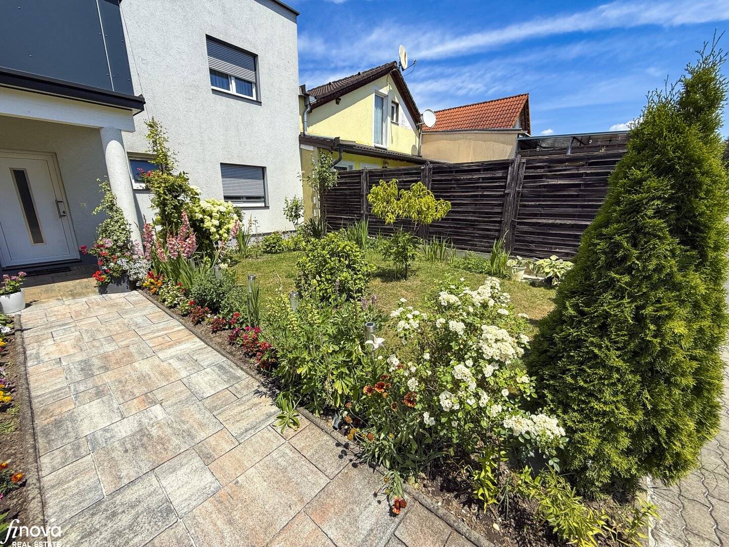 Viel Platz für zwei Familien – Modernes Haus nahe Graz mit Garten & Carport!!