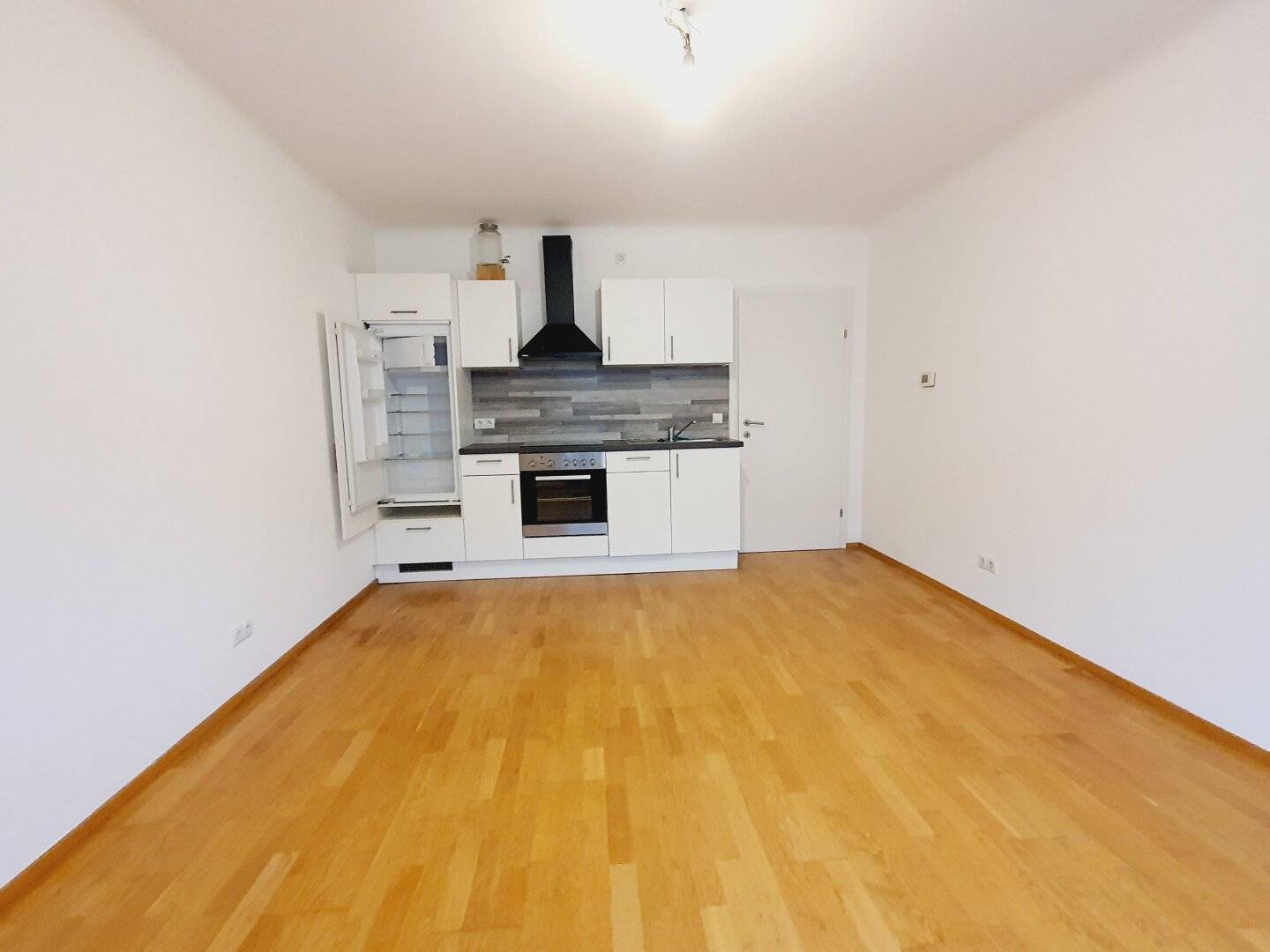Top sanierter Neubau 3 Zimmer + 4.Liftstock + ruhige Lage