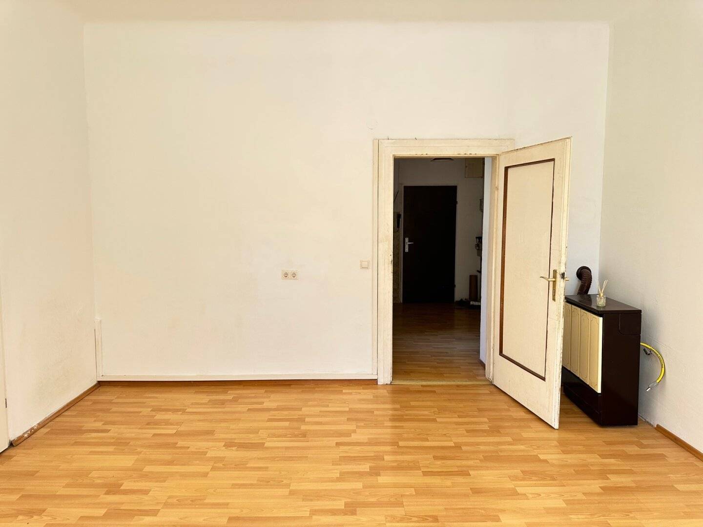 Helle 2 Zimmer Wohnung mit perfekter Anbindung - GRÜNBLICK
