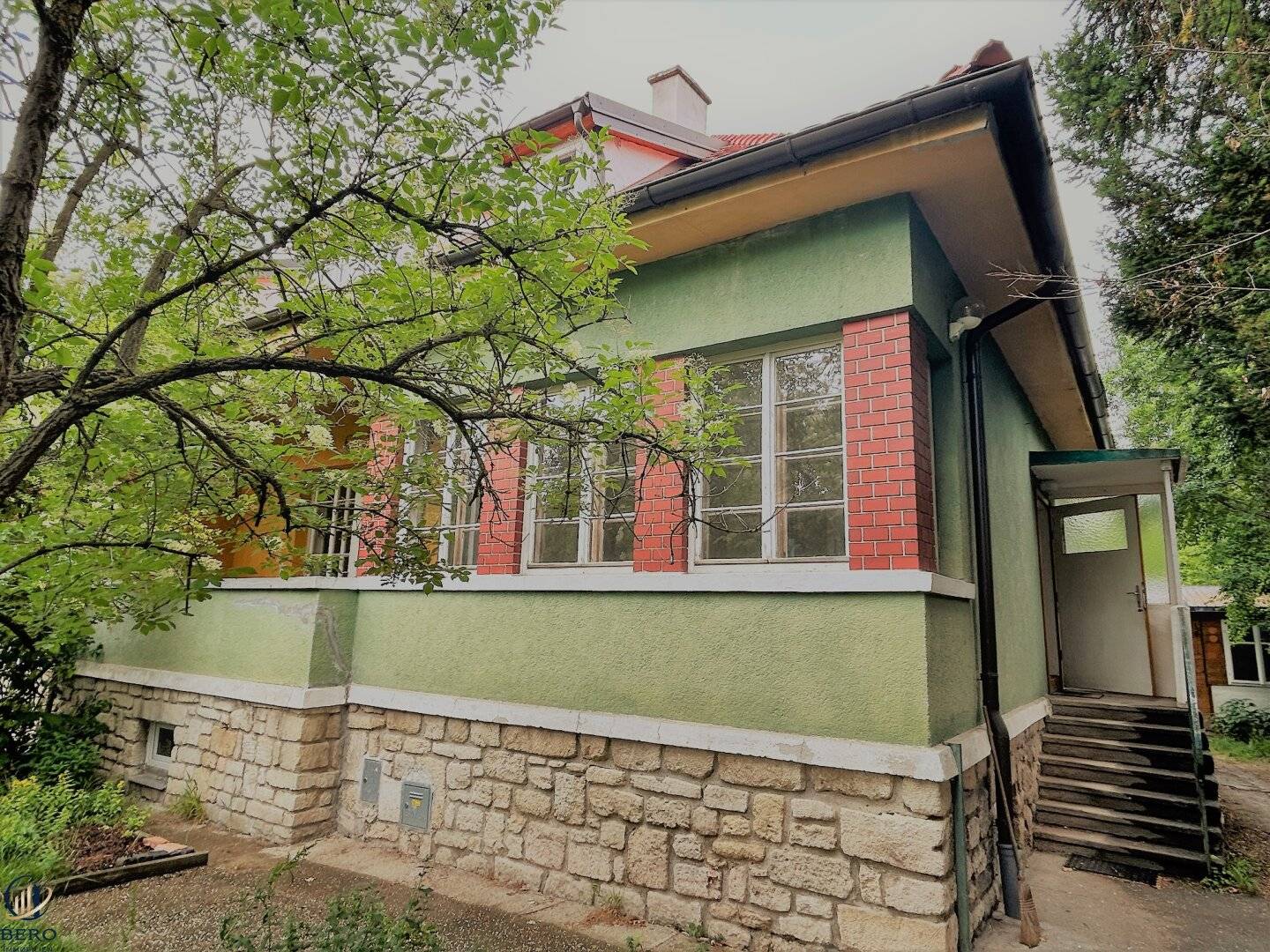 Großzügige Doppelhaushälfte in Eggenburg – 195m², 4 Zimmer, Garten & Balkon!