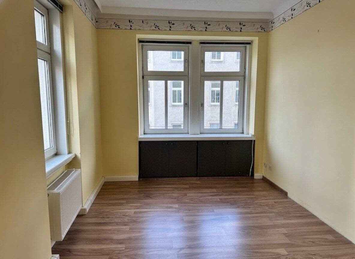 Großzügige Altbauwohnung mit neuwertige Küche und Lift nähe Meidlinger Hauptstraße