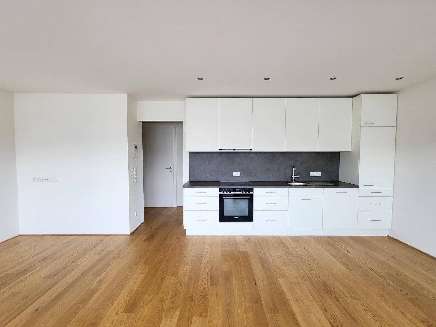 Stilvolle Dachgeschosswohnung mit großzügigem Balkon im Zentrum von Koblach zu verkaufen