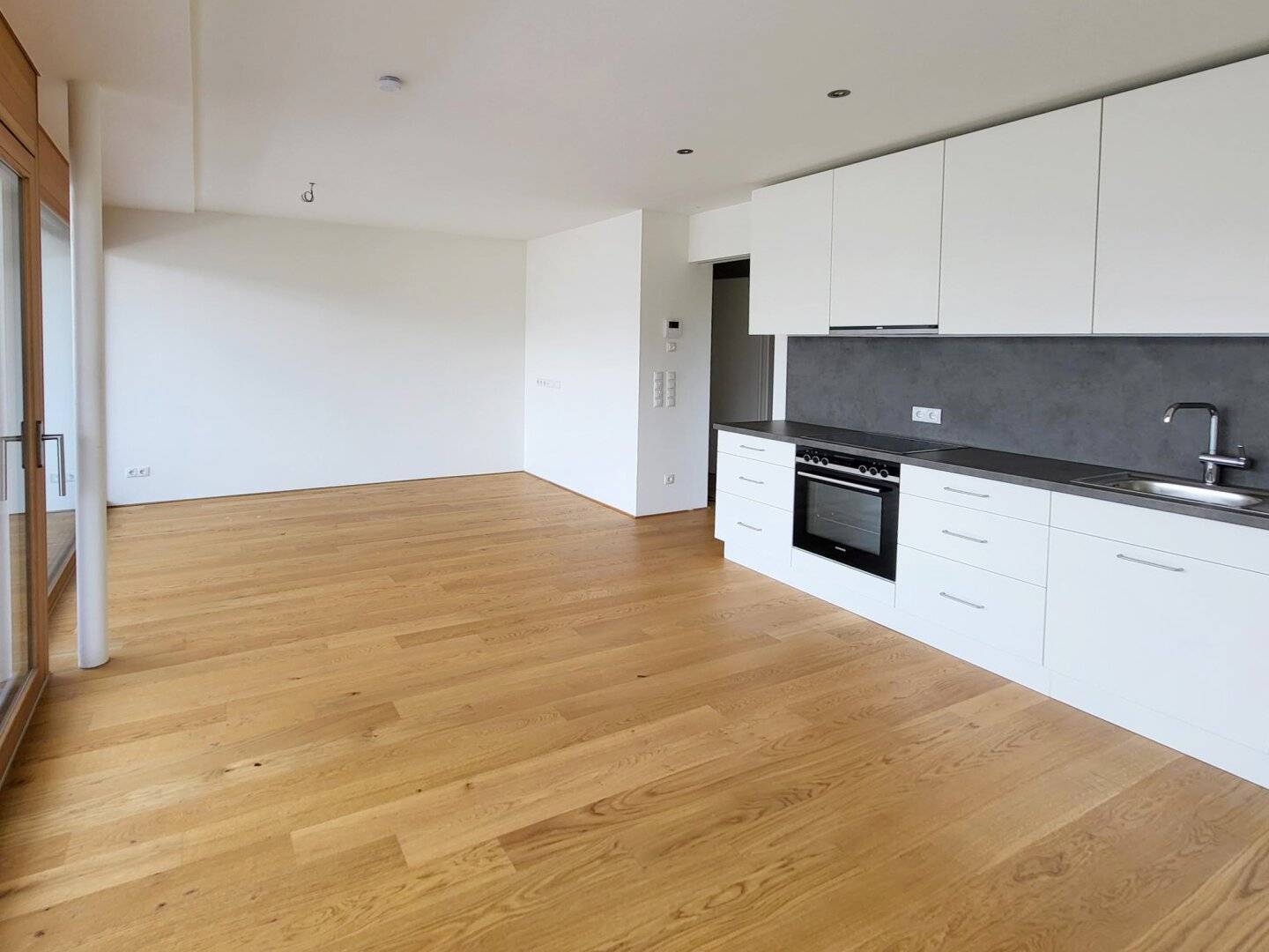 Stilvolle Dachgeschosswohnung mit großzügigem Balkon im Zentrum von Koblach zu verkaufen