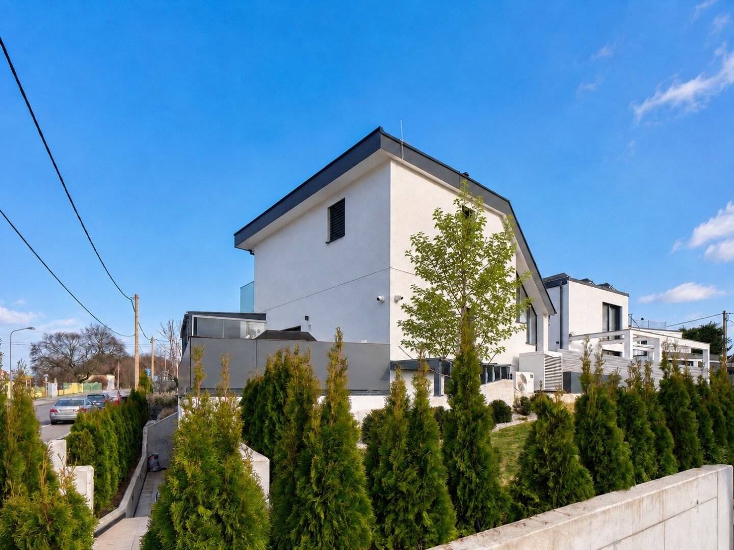 Eigentum-Kleingartenvilla am Laaer Wald - ganzjährig wohnen - Pool - Wien-Blick