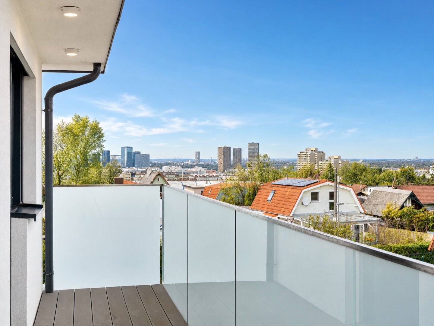 Eigentum-Kleingartenvilla am Laaer Wald - ganzjährig wohnen - Pool - Wien-Blick