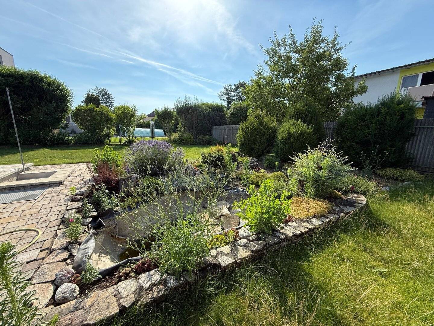 2326 Maria Lanzendorf, Familientraum mit Pool und großem Garten!