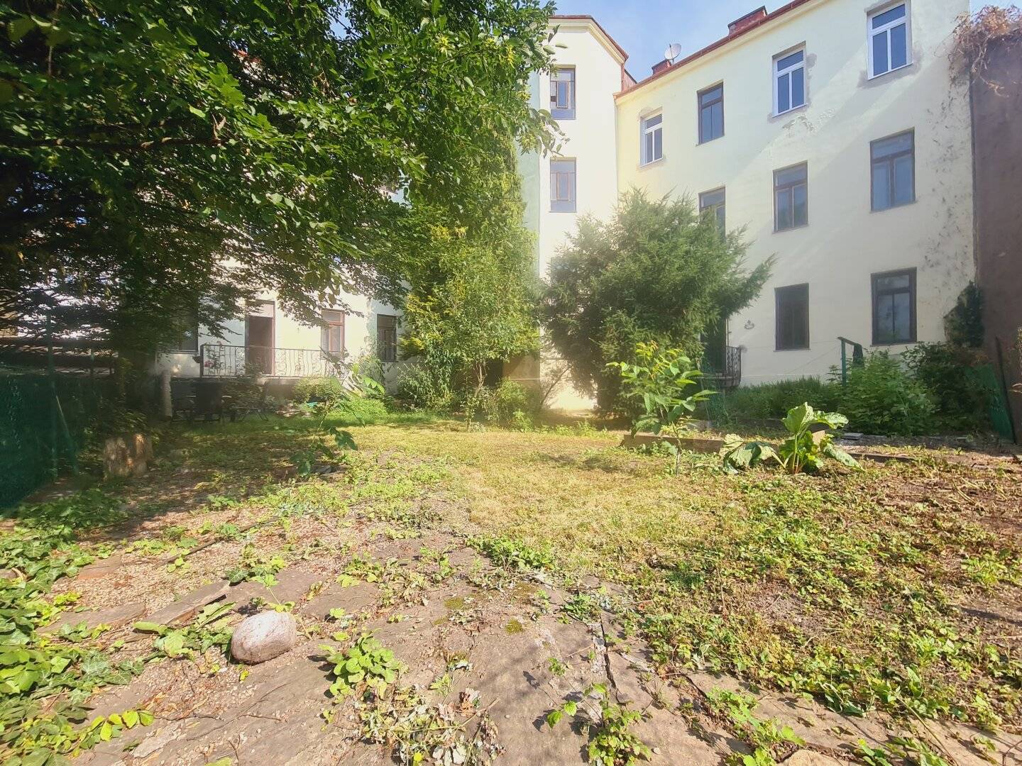 Garten-Altbau mit Balkon zur individuellen Gestaltung | Luftwärmepumpe-Fußbodenheizung möglich