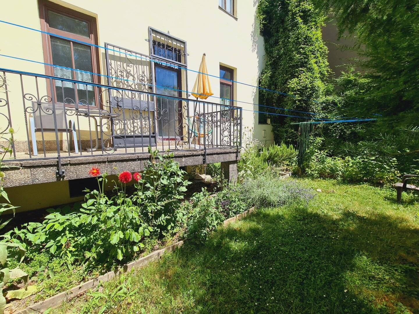 Garten-Altbau mit Balkon zur individuellen Gestaltung